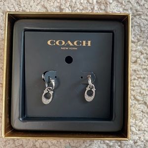 🆕NWT🌸Coach Huggie Earrings